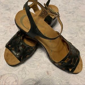 Dansko sandles size 38
